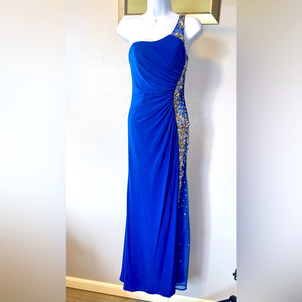 Elegant Blue One-Shoulder Dress